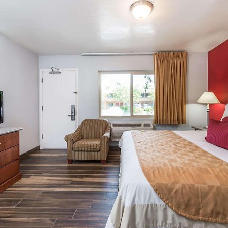 Ramada By Wyndham Near Seaworld / Mission Beach San Diego Zewnętrze zdjęcie