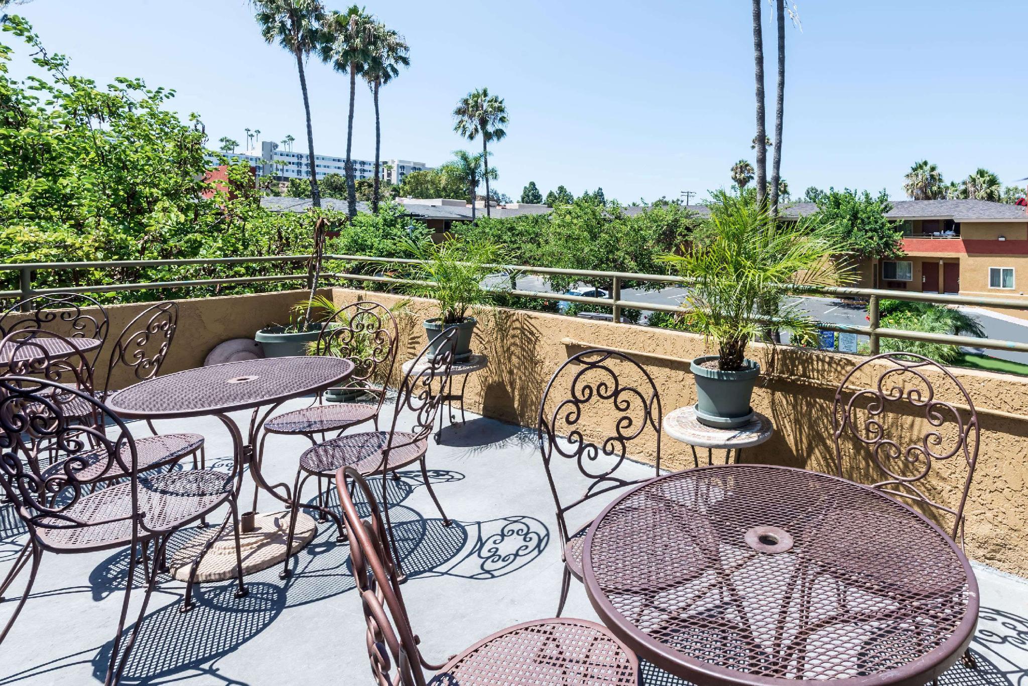 Ramada By Wyndham Near Seaworld / Mission Beach San Diego Zewnętrze zdjęcie